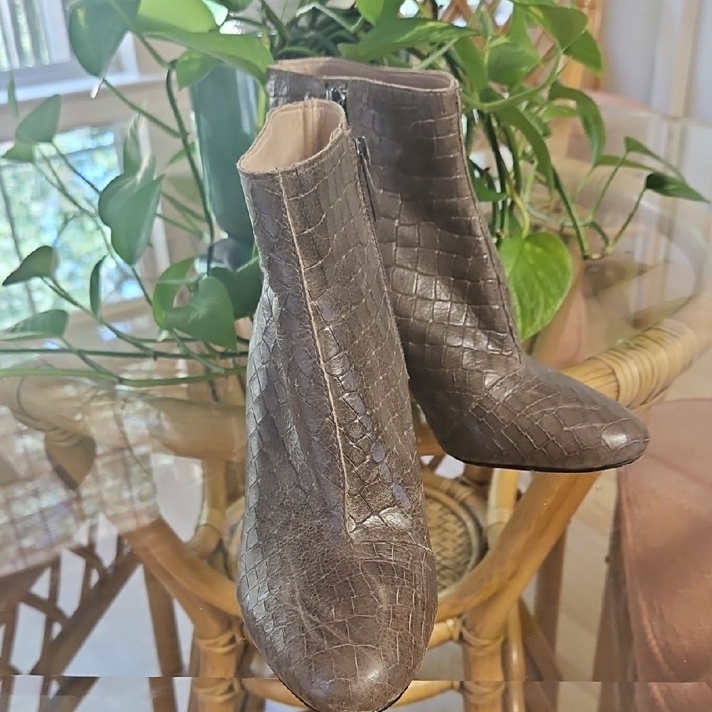 Fabulous Taupe Crocodile-Patterned Ankle Boots
